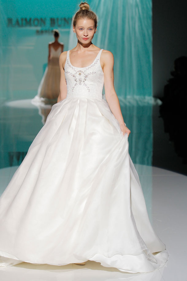 ilovebrides.pt Raimon Bundo 2018 Barcelona Bridal Fashion Week 2017